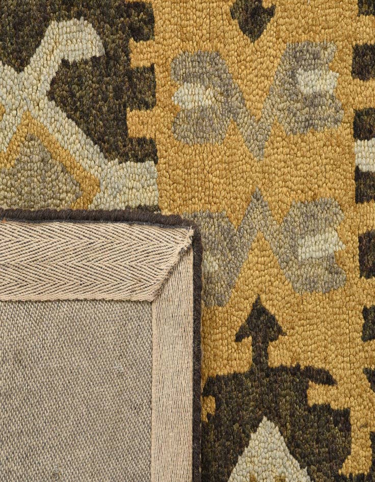 Detail image of  8' x 9' 9 Luna Rug
