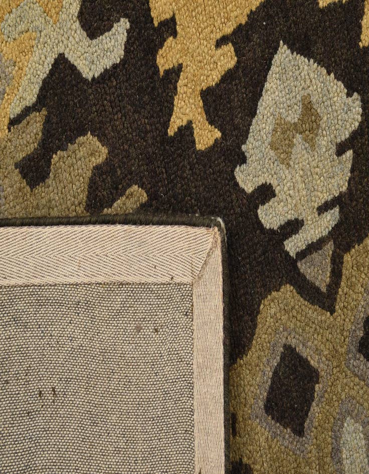 Detail image of  5' x 8' Luna Rug