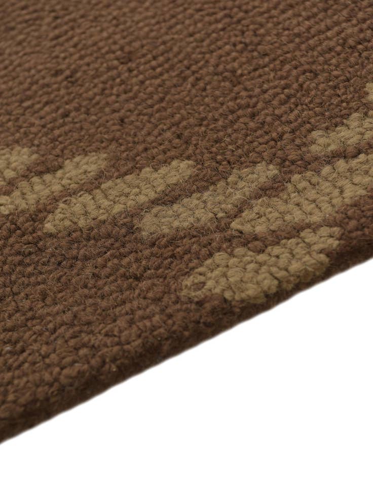 Detail image of  5' 4 x 8' 2 Luna Wool Rug
