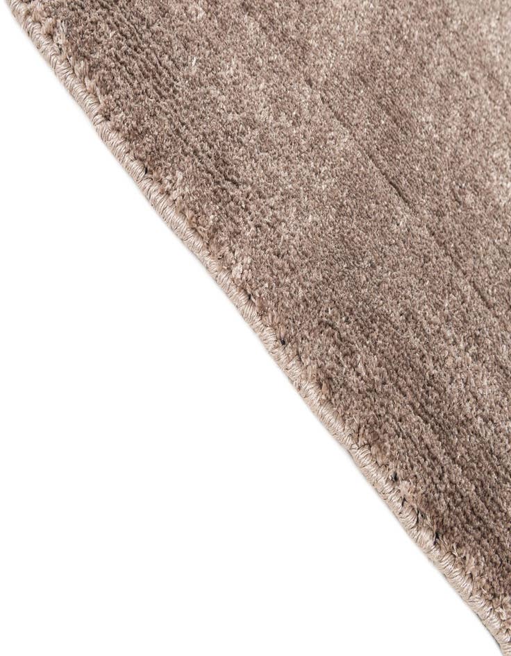 Detail image of 5' 7 x 8' 1 Luna Wool Rug