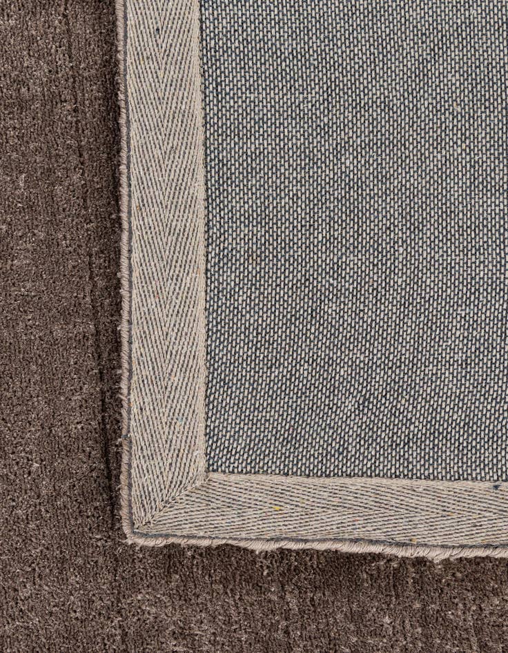 Detail image of 5' 7 x 8' 1 Luna Wool Rug