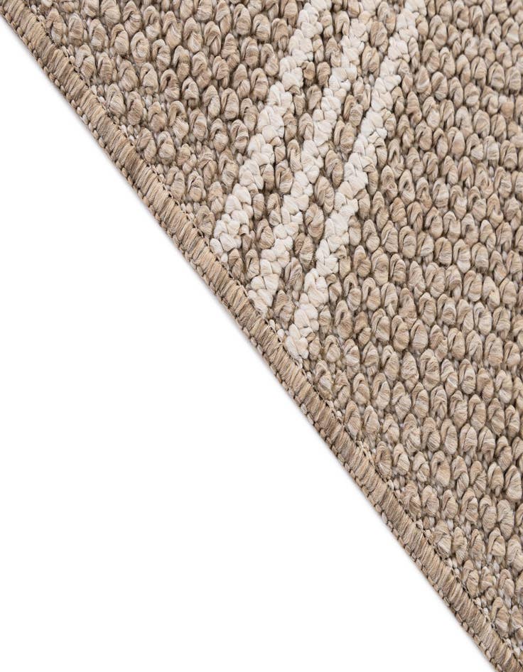 Detail image of  5' 4 x 7' 7 Machine Made Rug