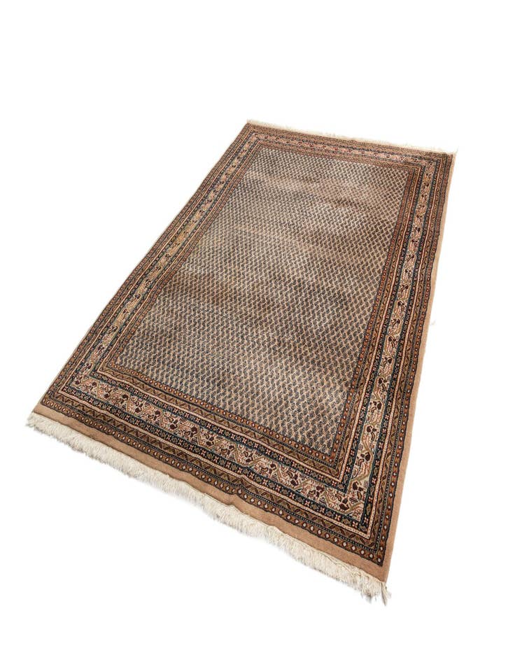 Detail image of  6' 6 x 9' 5 Mir Wool Rug