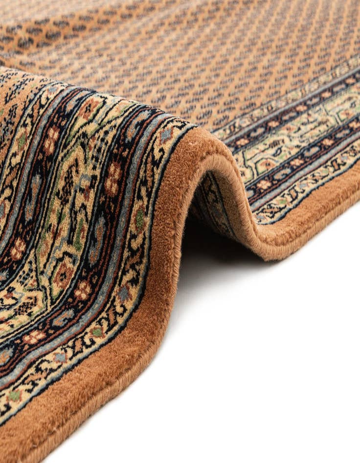 Detail image of  4' 7 x 6' 7 Mir Rug