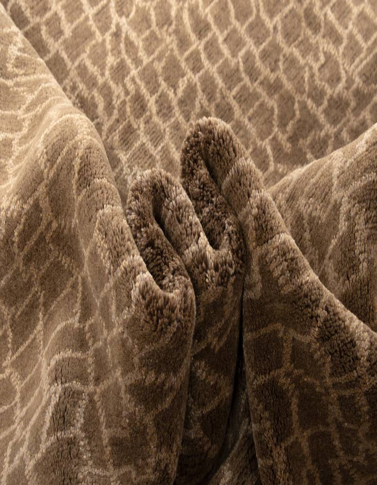 Detail image of  10' x 13' 7 Modern Nehmo Wool Rug