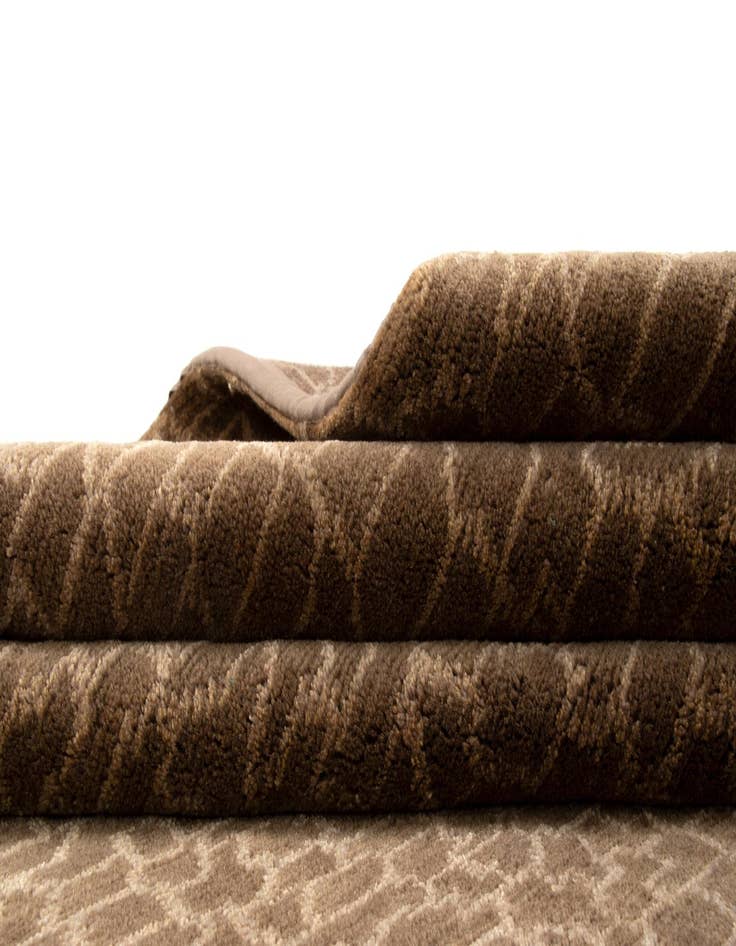 Detail image of  10' x 13' 7 Modern Nehmo Wool Rug