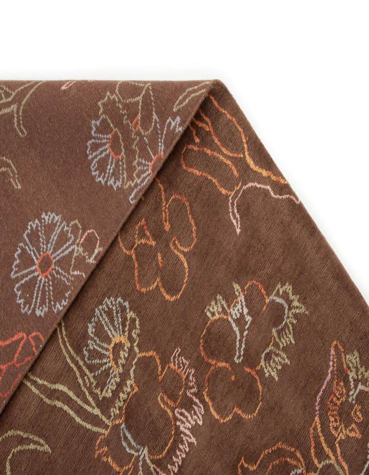 Detail image of  7' 4 x 9' 10  Hand Knotted Modern Nehmo Rug