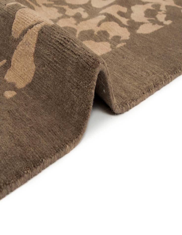 Detail image of  8' 4 x 9' 9  Hand Knotted Modern Nehmo Wool Rug