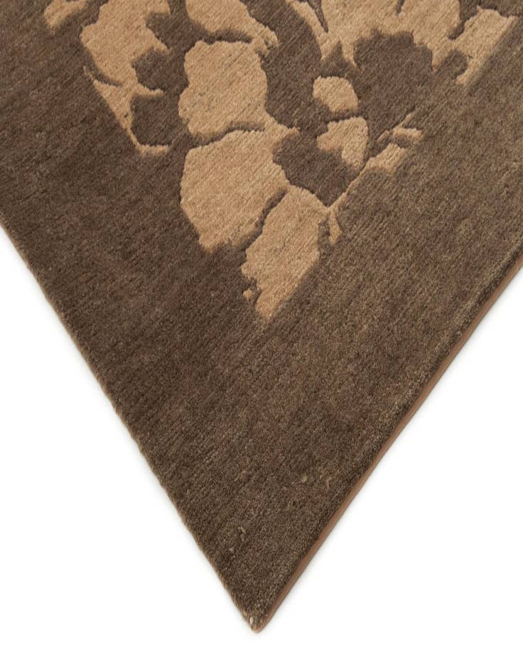 Detail image of  8' 4 x 9' 9  Hand Knotted Modern Nehmo Wool Rug