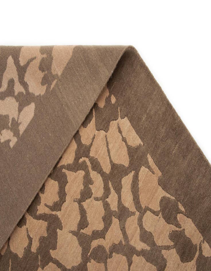 Detail image of  8' 4 x 9' 9  Hand Knotted Modern Nehmo Wool Rug