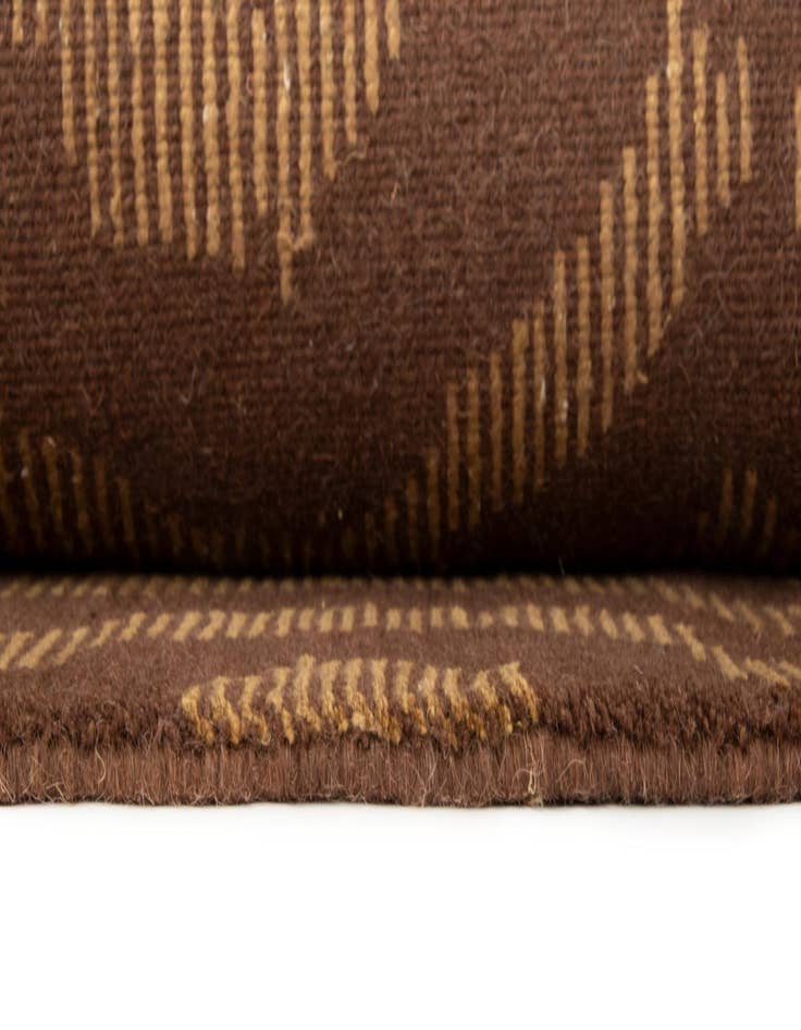 Detail image of  7' 7 x 9' 9  Hand Knotted Modern Nehmo Rug