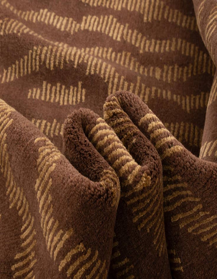 Detail image of  7' 7 x 9' 9  Hand Knotted Modern Nehmo Rug