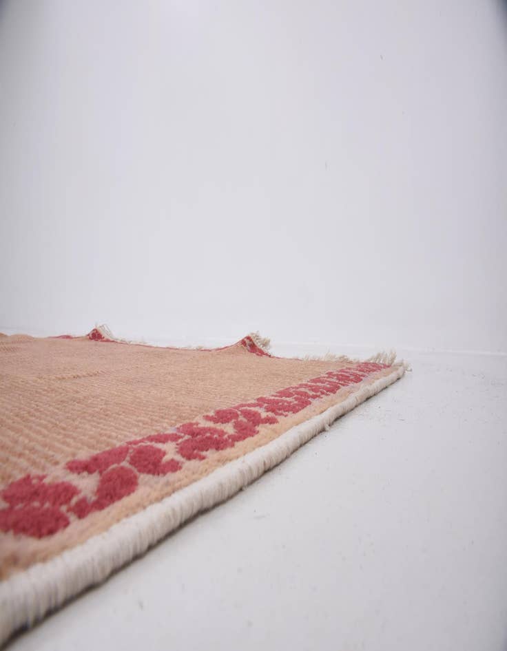 Detail image of  4' x 6' 7  Hand Knotted Modern Ziegler Rug