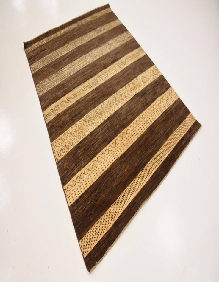 Detail image of  5' x 6' 6  Hand Knotted Modern Ziegler Oriental Rug