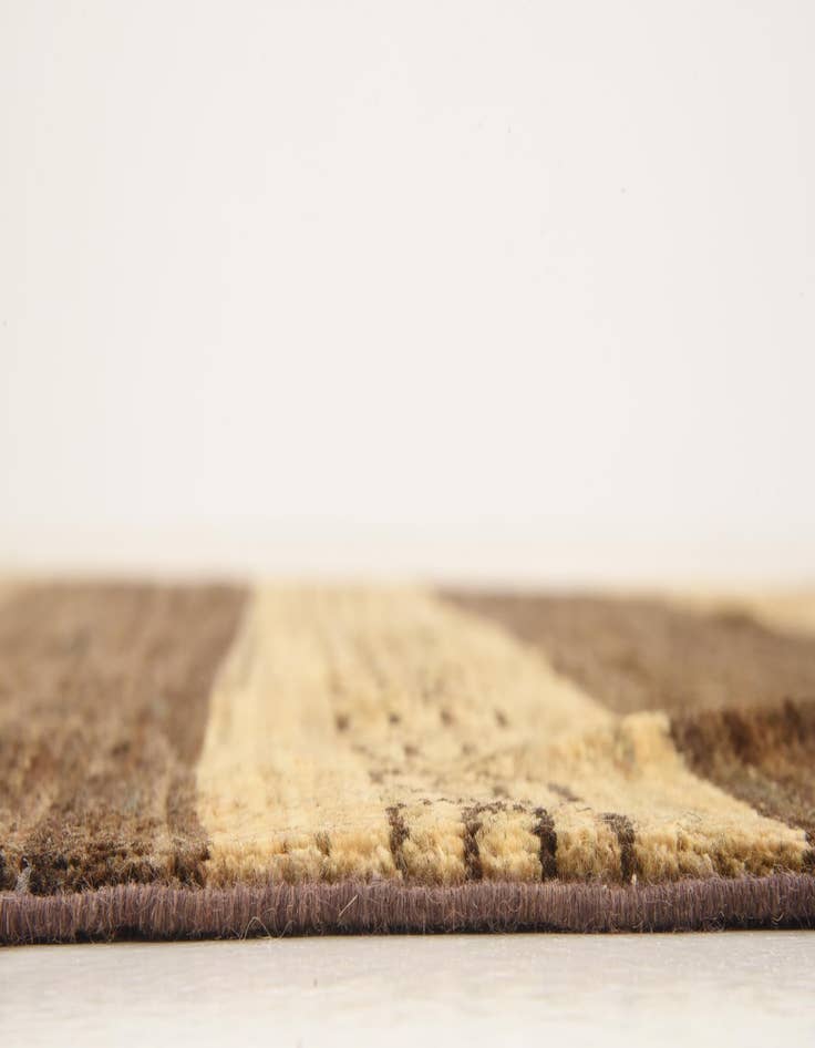 Detail image of  5' x 6' 6  Hand Knotted Modern Ziegler Oriental Rug