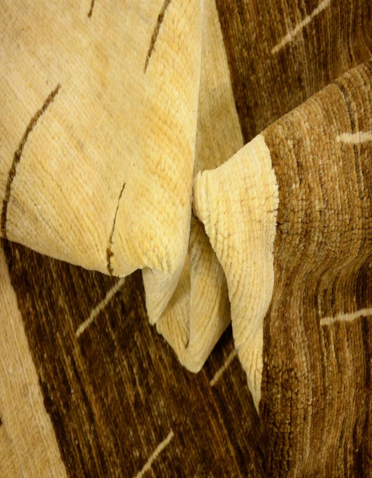 Detail image of  4' 10 x 6' 8  Hand Knotted Modern Ziegler Oriental Rug