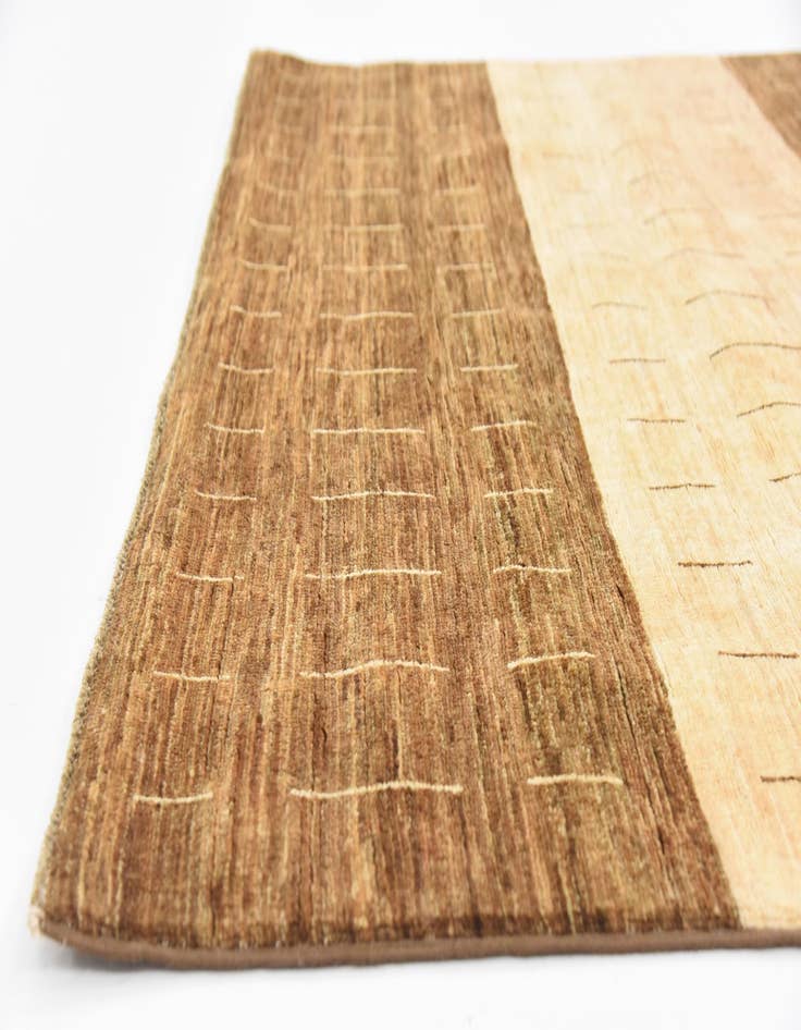 Detail image of  4' 10 x 6' 8  Hand Knotted Modern Ziegler Oriental Rug