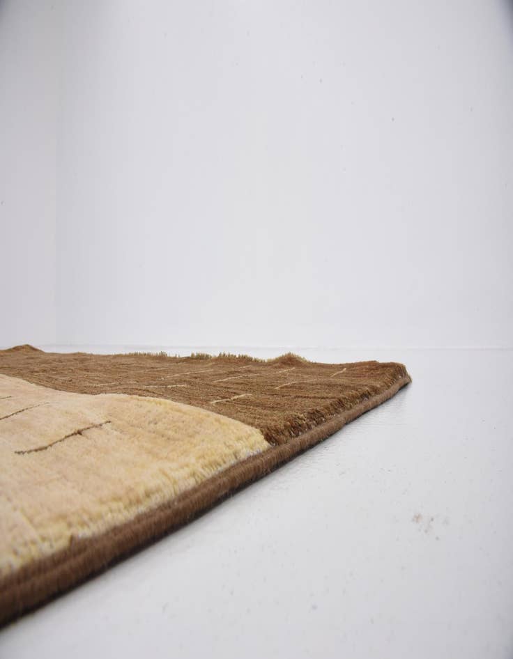 Detail image of  4' 10 x 6' 8  Hand Knotted Modern Ziegler Oriental Rug