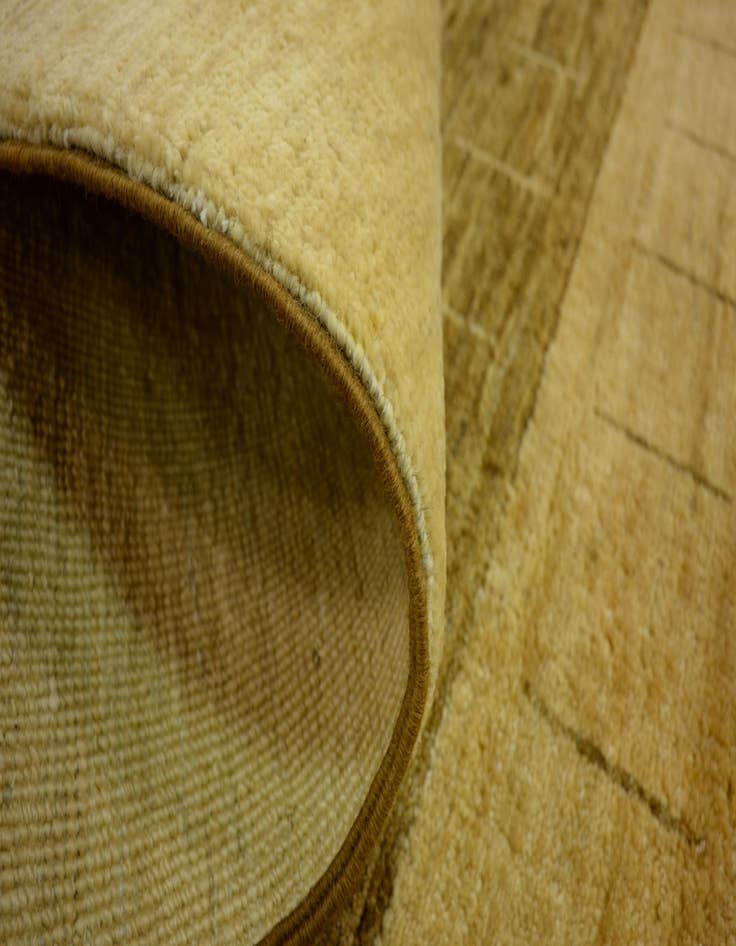 Detail image of  4' 11 x 6' 6  Hand Knotted Modern Ziegler Oriental Rug