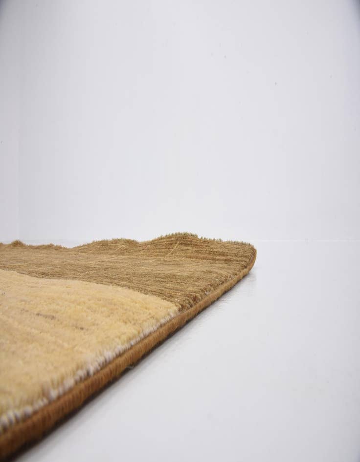 Detail image of  4' 11 x 6' 6  Hand Knotted Modern Ziegler Oriental Rug