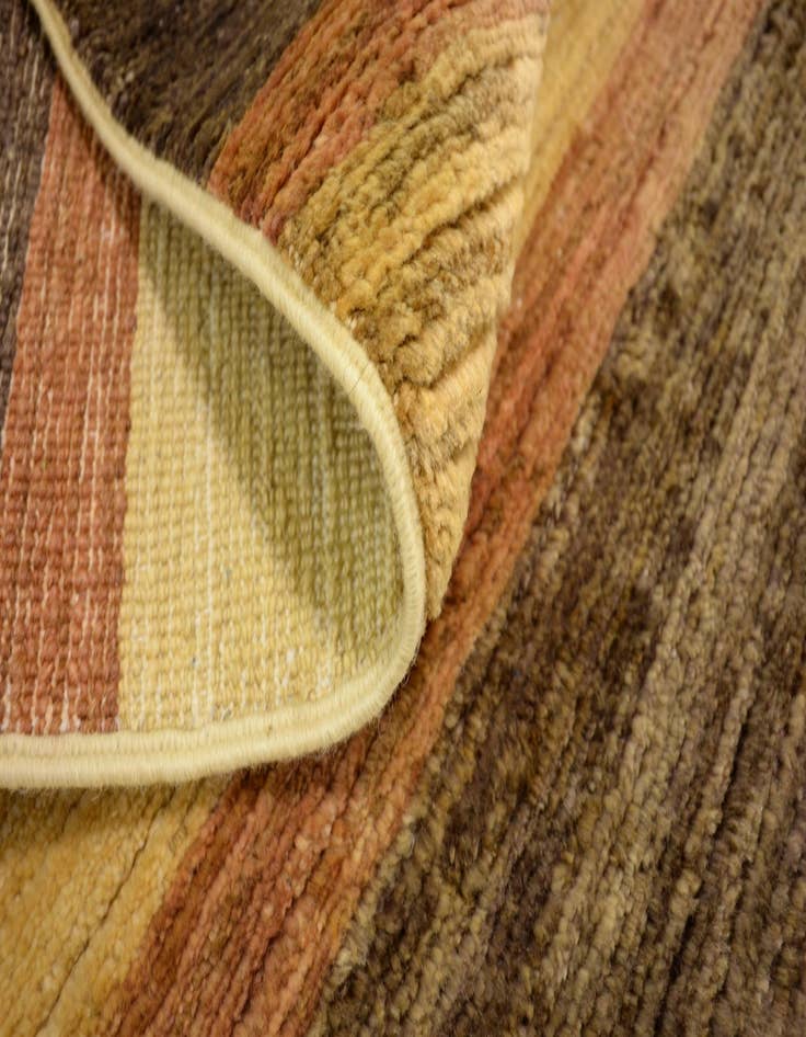 Detail image of  3' 11 x 5' 9  Hand Knotted Modern Ziegler Oriental Rug