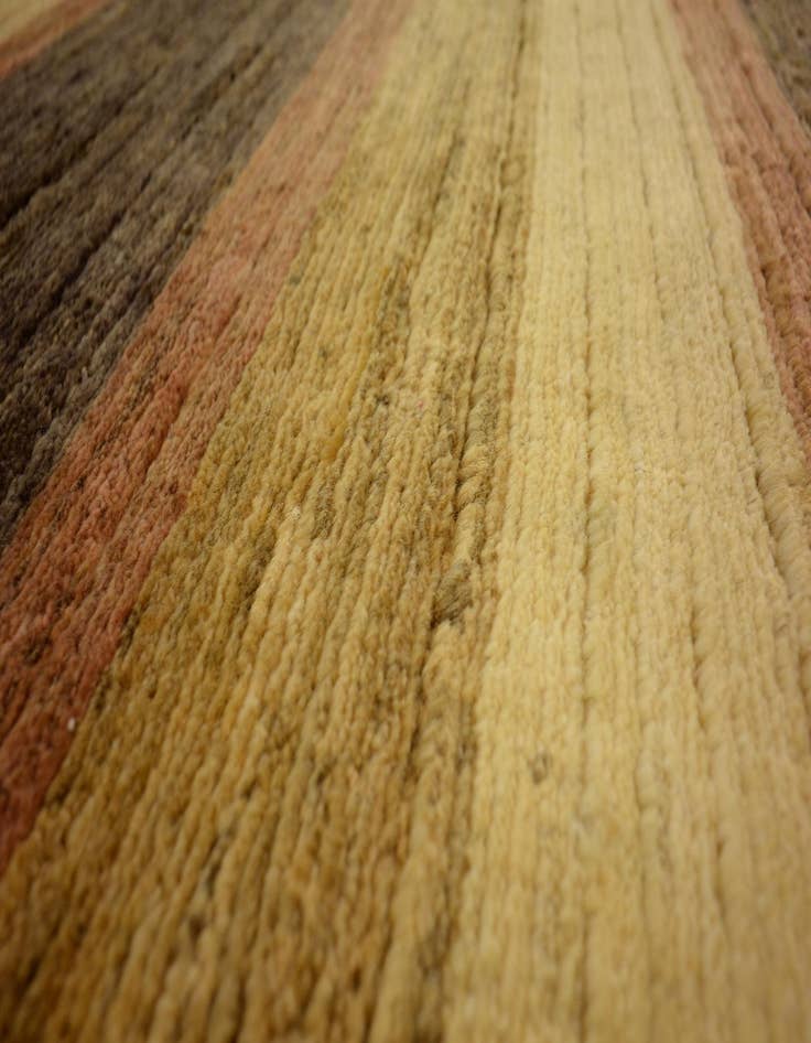 Detail image of  3' 11 x 5' 9  Hand Knotted Modern Ziegler Oriental Rug