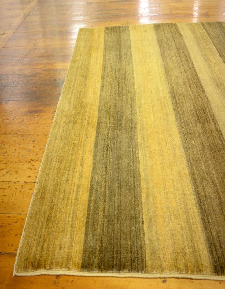 Detail image of  3' 11 x 5' 10  Hand Knotted Modern Ziegler Oriental Rug