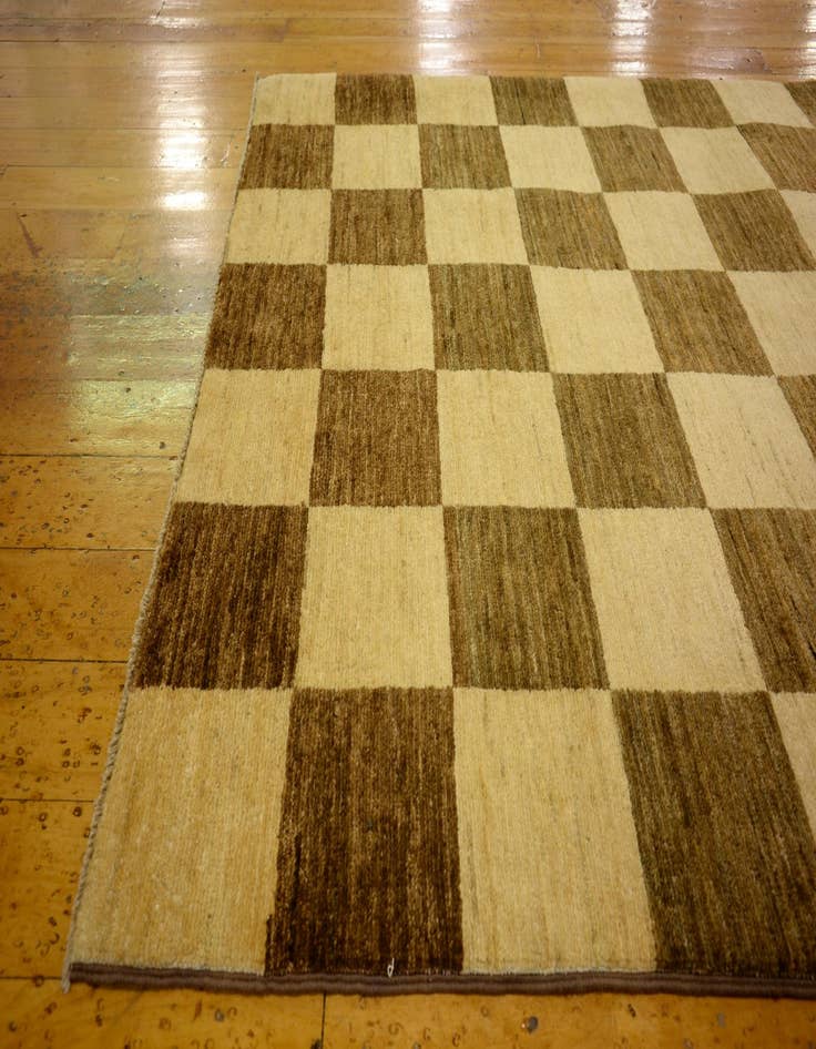 Detail image of  3' 5 x 4' 11  Hand Knotted Modern Ziegler Oriental Rug