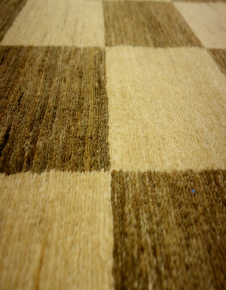 Detail image of  3' 5 x 4' 11  Hand Knotted Modern Ziegler Oriental Rug