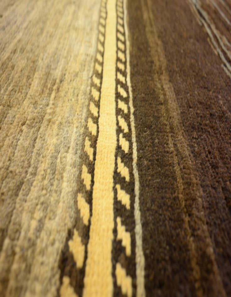 Detail image of  3' 11 x 5' 8  Hand Knotted Modern Ziegler Oriental Rug