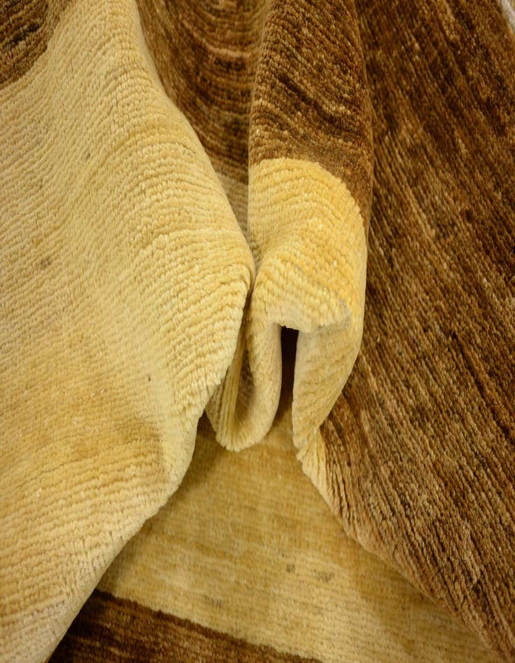 Detail image of  4' 9 x 6' 4  Hand Knotted Modern Ziegler Oriental Rug