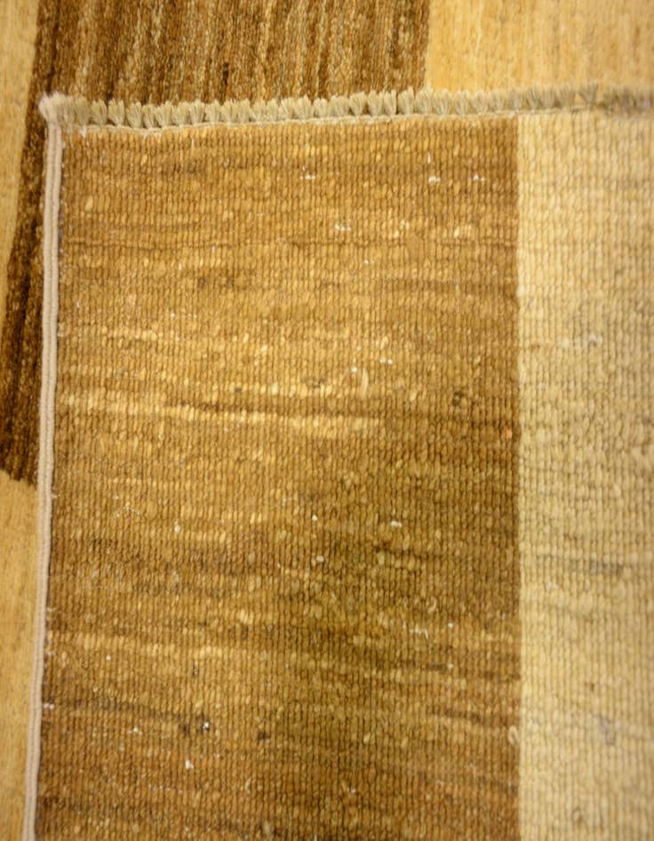 Detail image of  4' 2 x 6' 5  Hand Knotted Modern Ziegler Oriental Rug