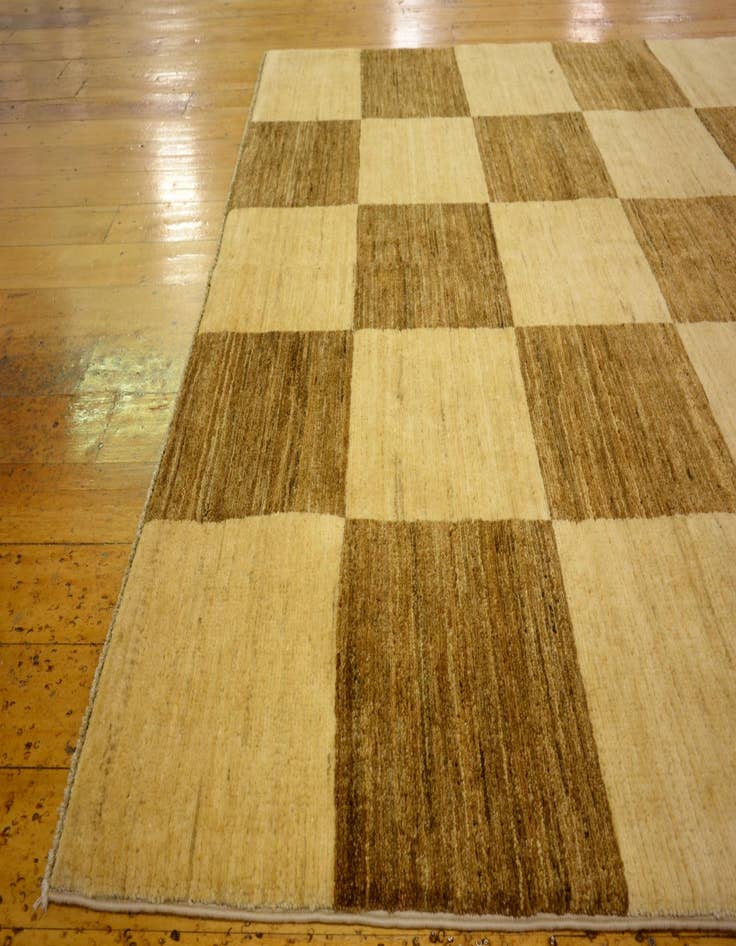 Detail image of  4' 2 x 6' 5  Hand Knotted Modern Ziegler Oriental Rug