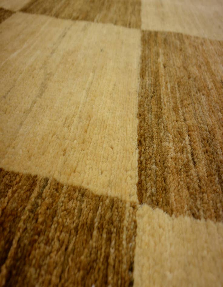 Detail image of  4' 2 x 6' 5  Hand Knotted Modern Ziegler Oriental Rug