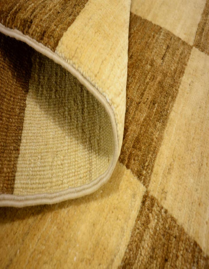 Detail image of  4' 2 x 6' 5  Hand Knotted Modern Ziegler Oriental Rug