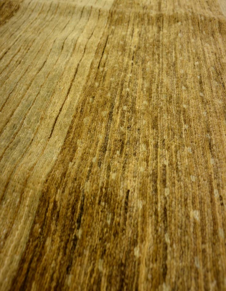 Detail image of  4' 9 x 6' 6  Hand Knotted Modern Ziegler Oriental Rug