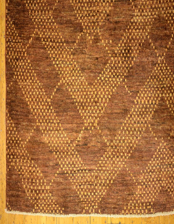 Detail image of  5' 7 x 7' 8  Hand Knotted Modern Ziegler Oriental Rug