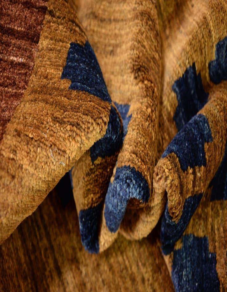 Detail image of  4' 11 x 6' 8  Hand Knotted Modern Ziegler Oriental Rug