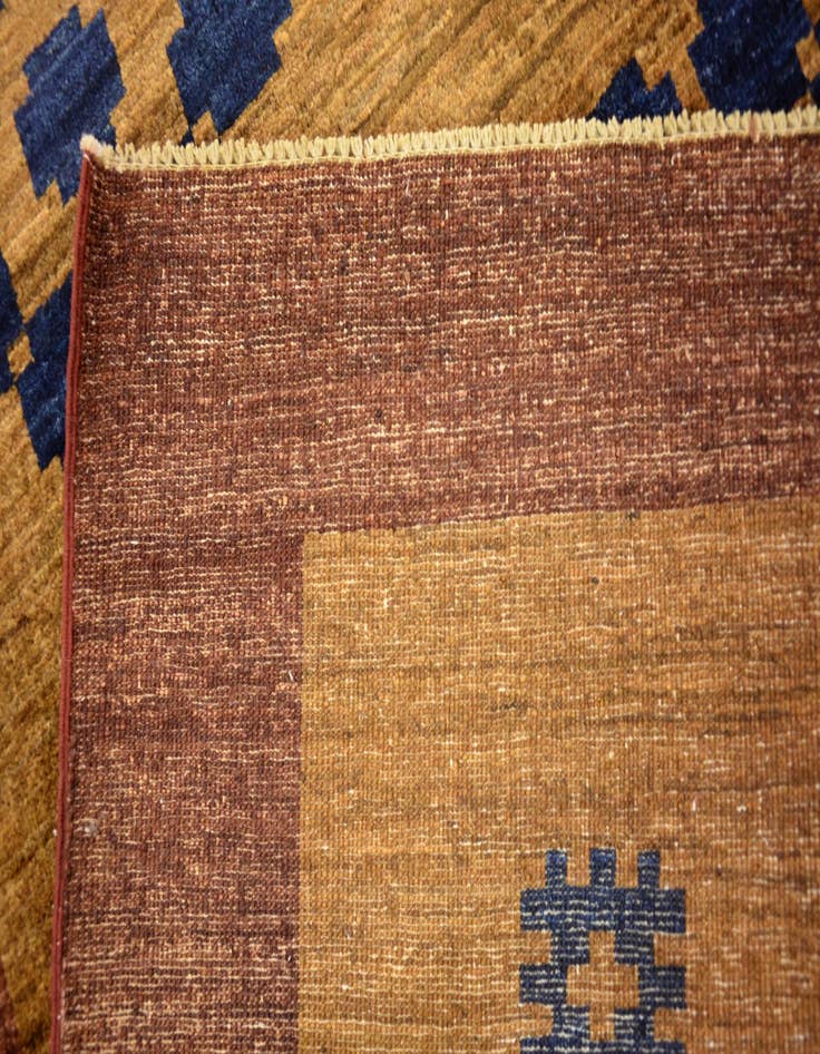 Detail image of  4' 11 x 6' 8  Hand Knotted Modern Ziegler Oriental Rug