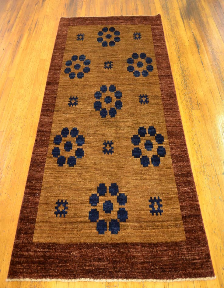 Detail image of  4' 11 x 6' 8  Hand Knotted Modern Ziegler Oriental Rug