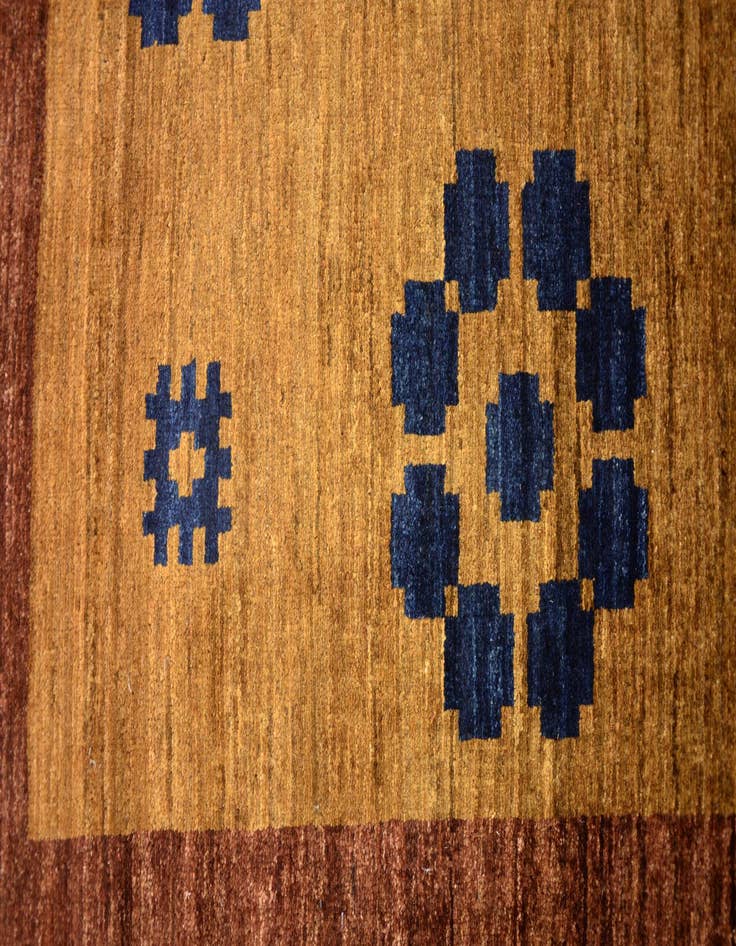 Detail image of  4' 11 x 6' 8  Hand Knotted Modern Ziegler Oriental Rug