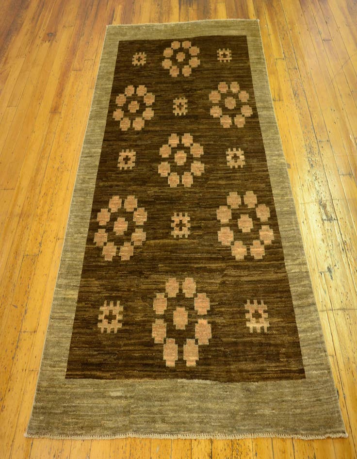 Detail image of  4' 8 x 6' 6  Hand Knotted Modern Ziegler Oriental Rug