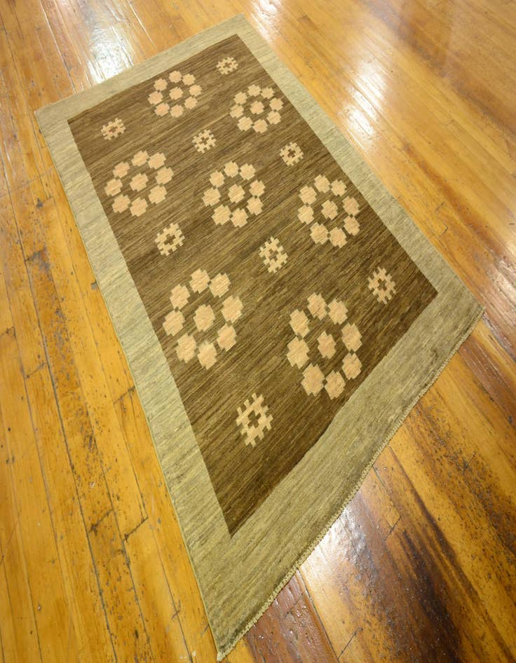 Detail image of  4' 8 x 6' 6  Hand Knotted Modern Ziegler Oriental Rug