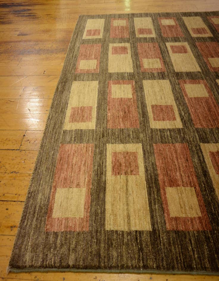 Detail image of  5' x 6' 7  Hand Knotted Modern Ziegler Oriental Rug