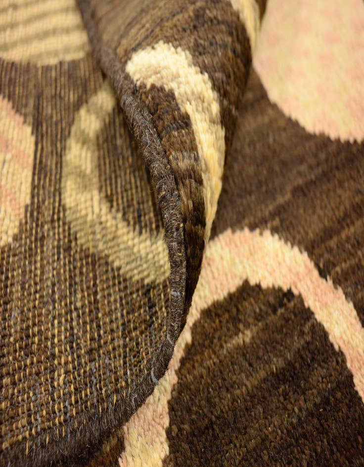 Detail image of  7' 7 x 9' 9  Hand Knotted Modern Ziegler Oriental Rug