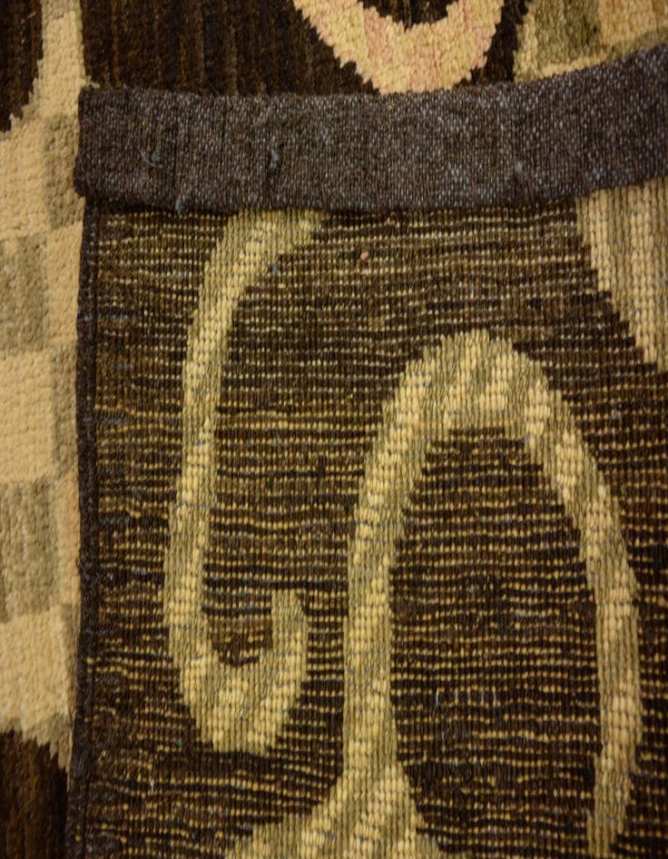 Detail image of  7' 7 x 9' 9  Hand Knotted Modern Ziegler Oriental Rug