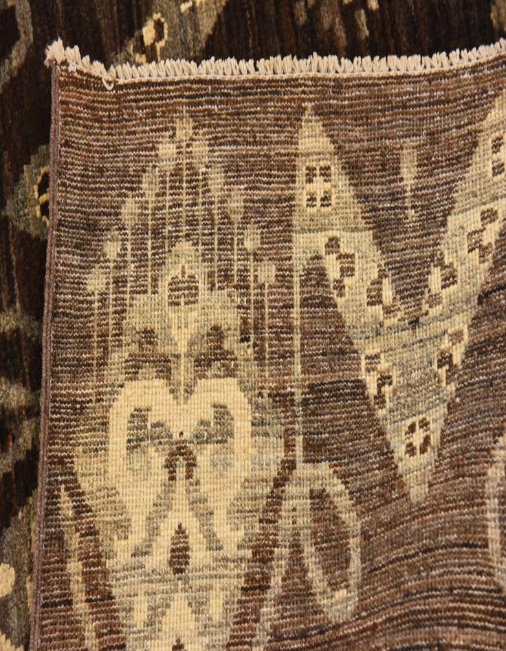 Detail image of  5' x 7' 9  Hand Knotted Modern Ziegler Rug