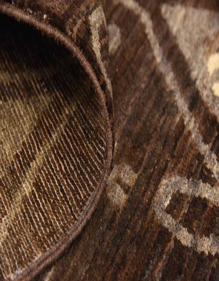 Detail image of  5' x 7' 9  Hand Knotted Modern Ziegler Rug