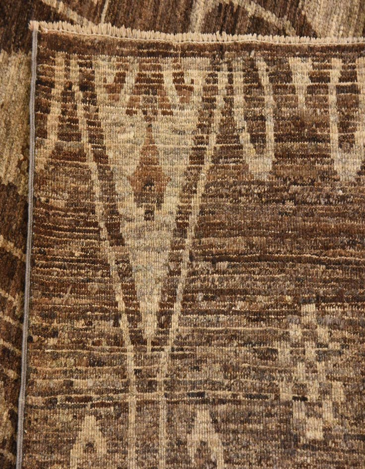 Detail image of  6' 7 x 9' 5  Hand Knotted Modern Ziegler Rug