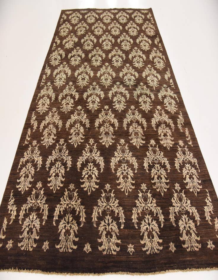 Detail image of  6' 6 x 9' 8  Hand Knotted Modern Ziegler Rug